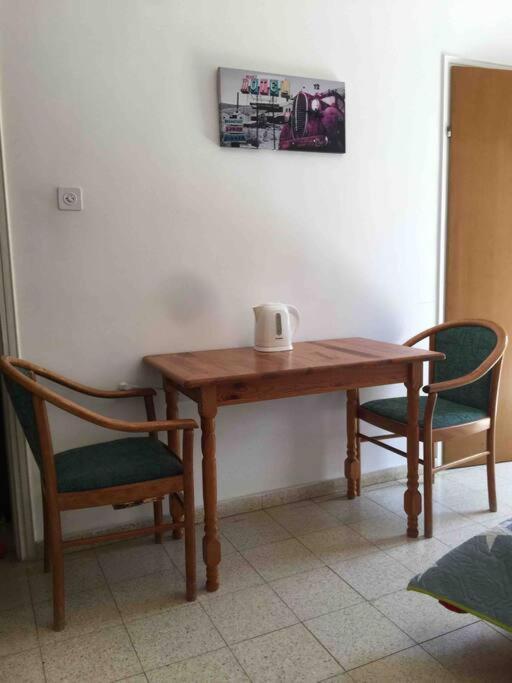 The Little Dorm And Beer Daire Arad Dış mekan fotoğraf